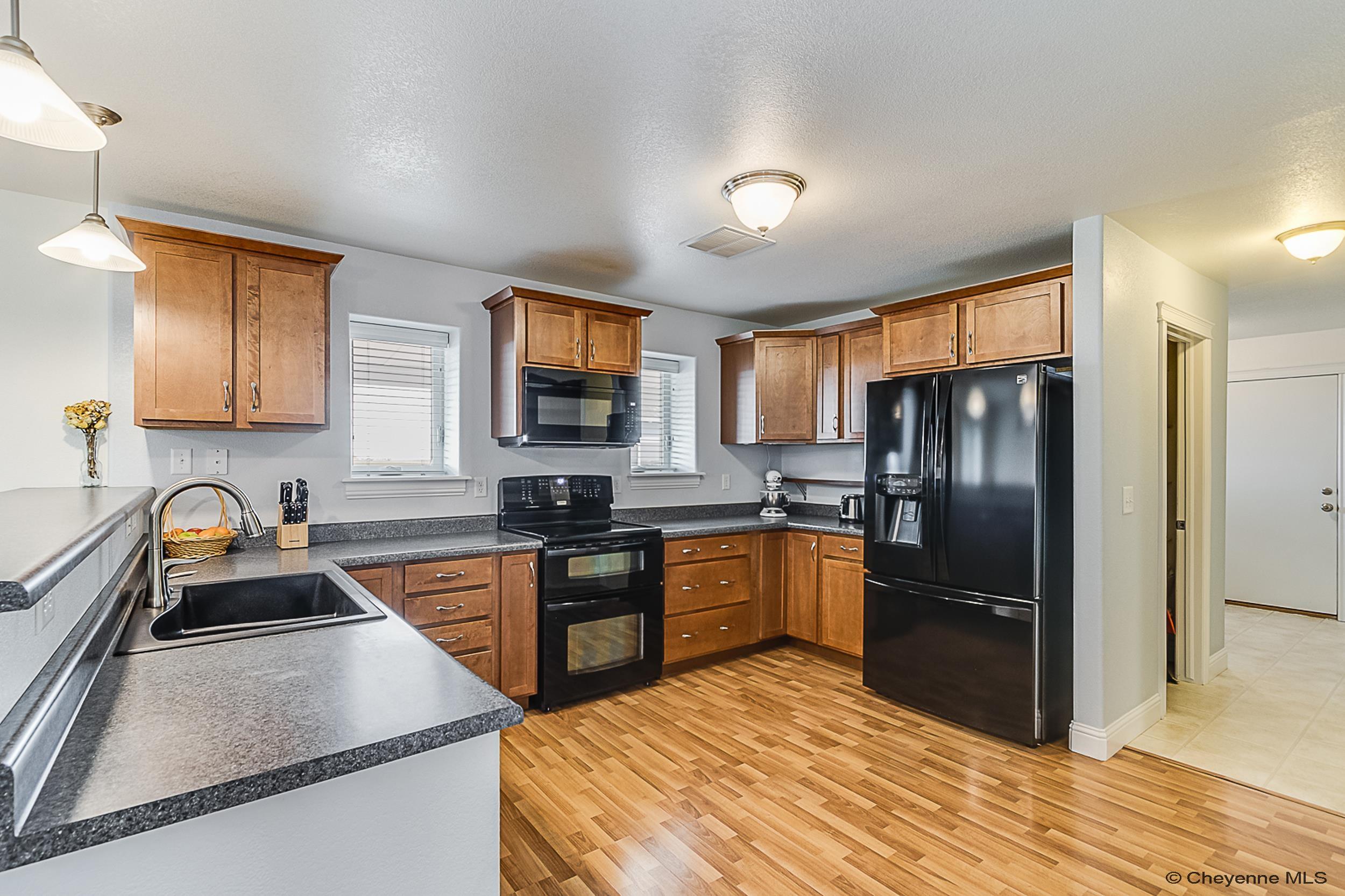 Cheyenne, Wyoming, 82009, United States, 5 Bedrooms Bedrooms, ,3 BathroomsBathrooms,Residential,For Sale,1890970