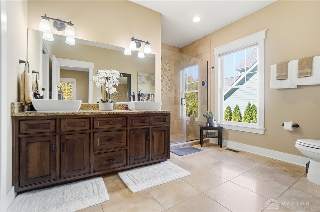 Oakwood, Ohio, 45409, United States, 3 Bedrooms Bedrooms, ,3 BathroomsBathrooms,Residential,For Sale,1991510