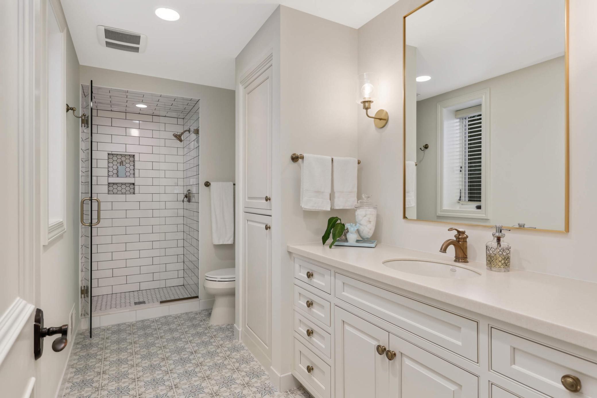 Minnetonka, Minnesota, 55391, United States, 4 Bedrooms Bedrooms, ,4 BathroomsBathrooms,Residential,For Sale,1762220