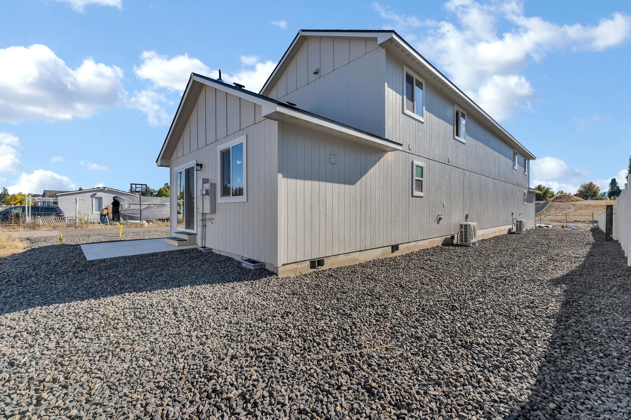 Spokane, Washington, 99212, United States, 3 Bedrooms Bedrooms, ,6 BathroomsBathrooms,Residential,For Sale,1986291