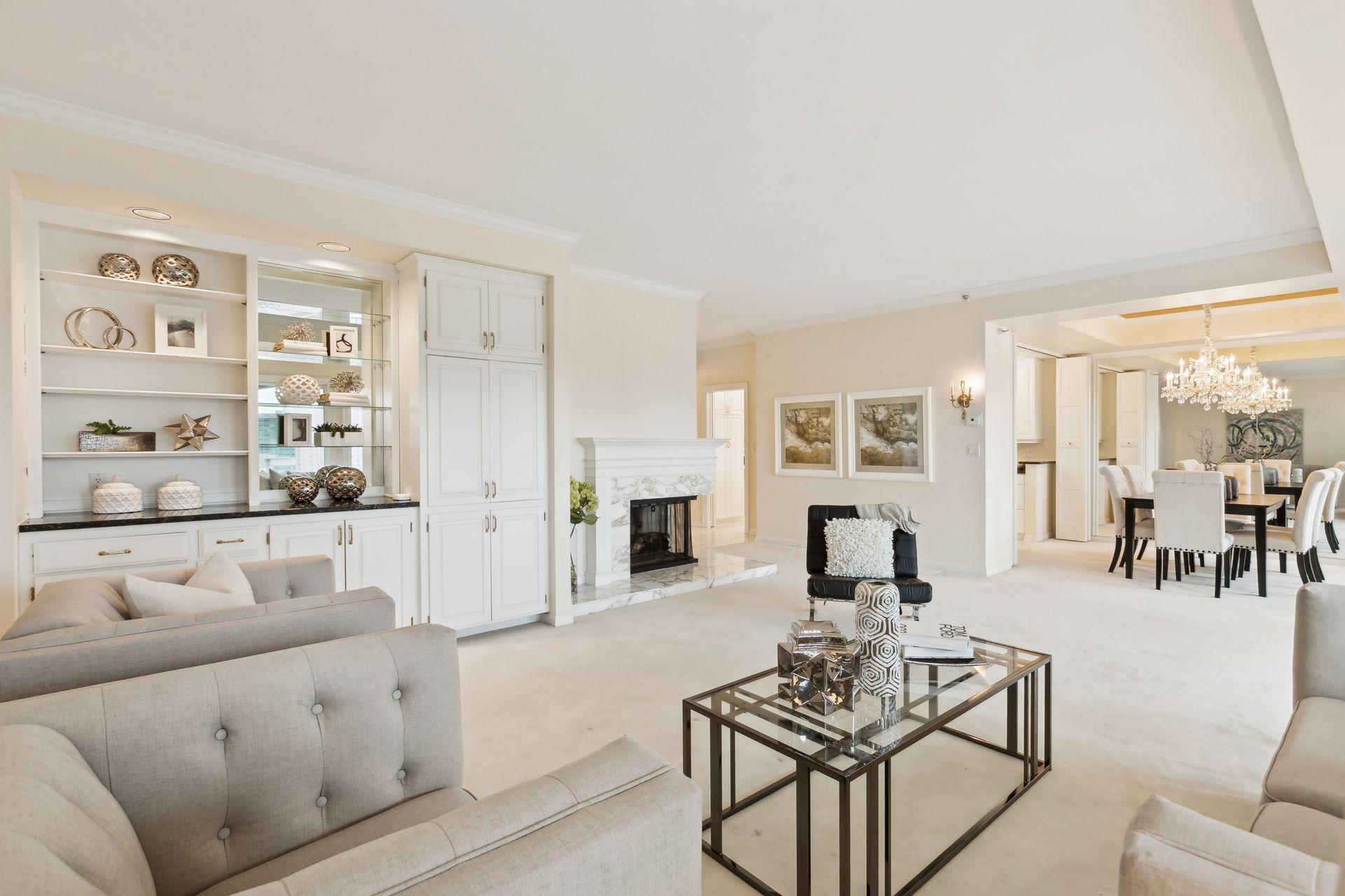 Minneapolis, Minnesota, 55403, United States, 2 Bedrooms Bedrooms, ,1 BathroomBathrooms,Residential,For Sale,1829145