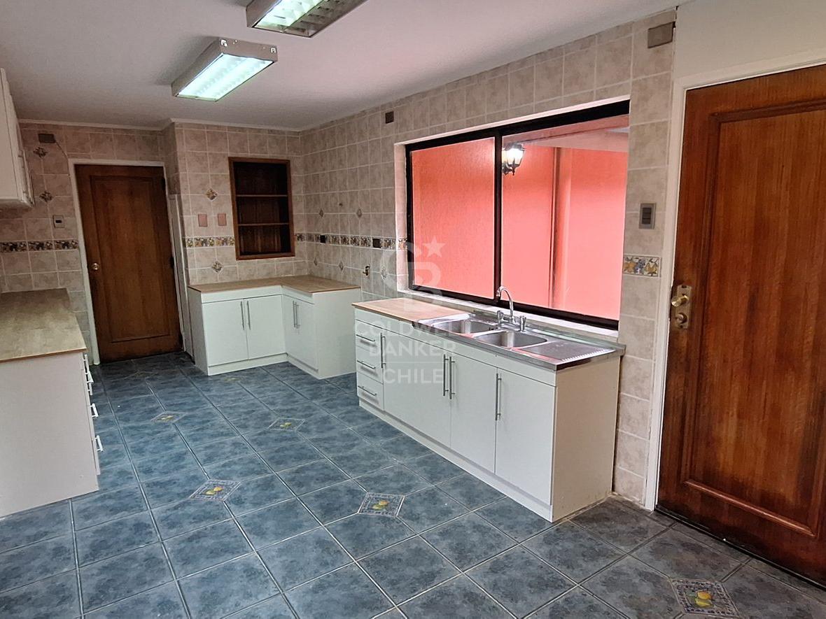 Osorno, Chile, 4 Bedrooms Bedrooms, ,3 BathroomsBathrooms,Residential,For Sale,1986534