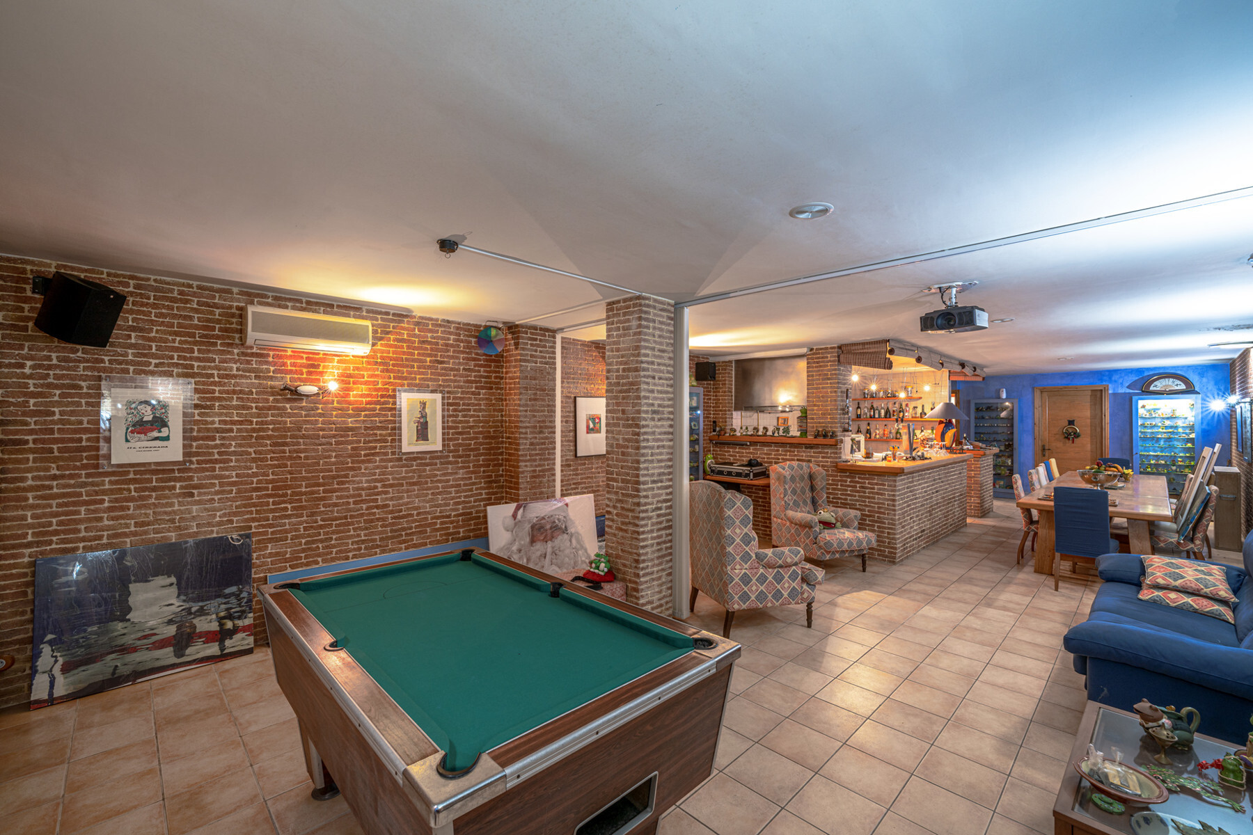  Extraordinary property with 2 separate houses in a prime location - 物件實景