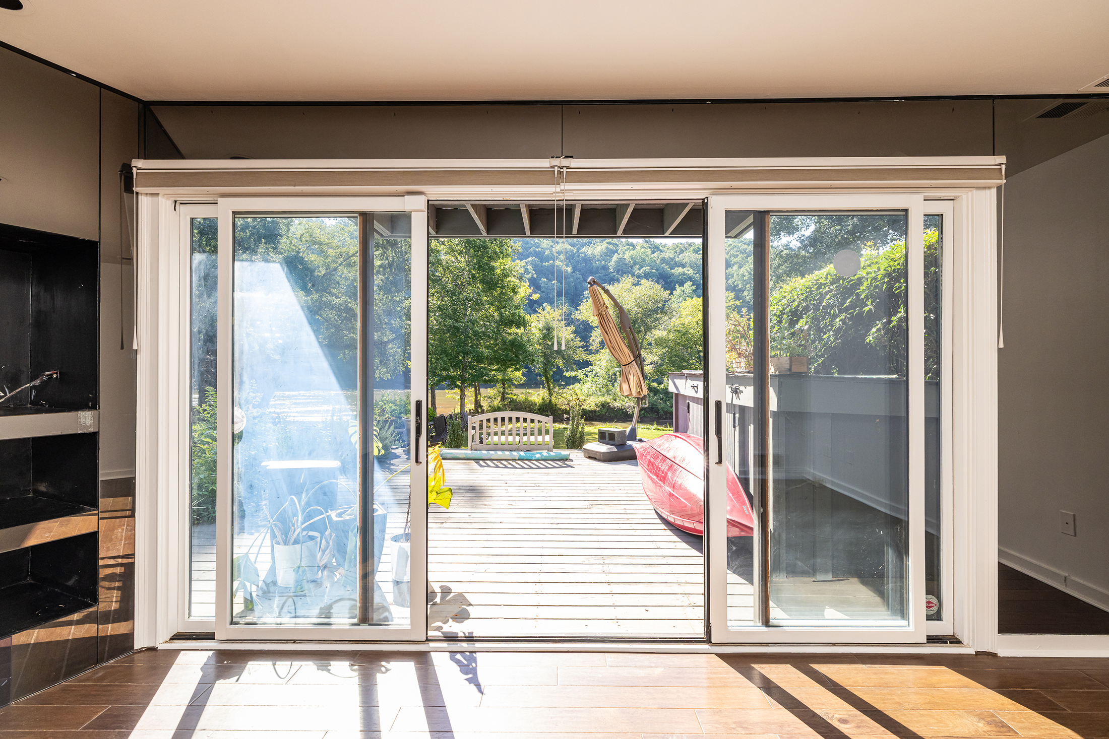  Riverfront End Unit Townhome - 物件實景
