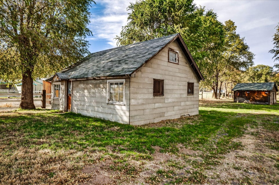 Prineville, Oregon, 97754, United States, 3 Bedrooms Bedrooms, ,1 BathroomBathrooms,Residential,For Sale,1971194