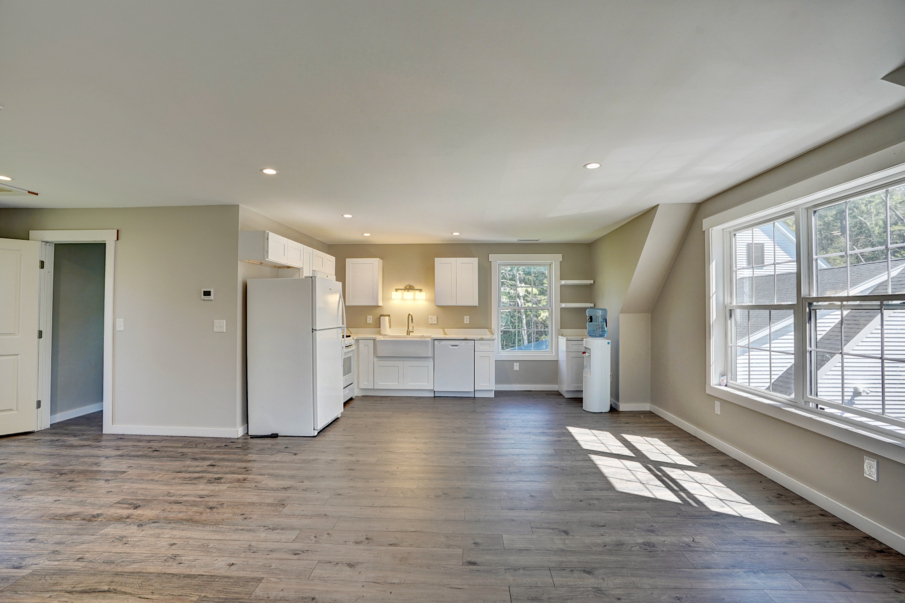  14 Osgood Road Kensington NH - 物件實景