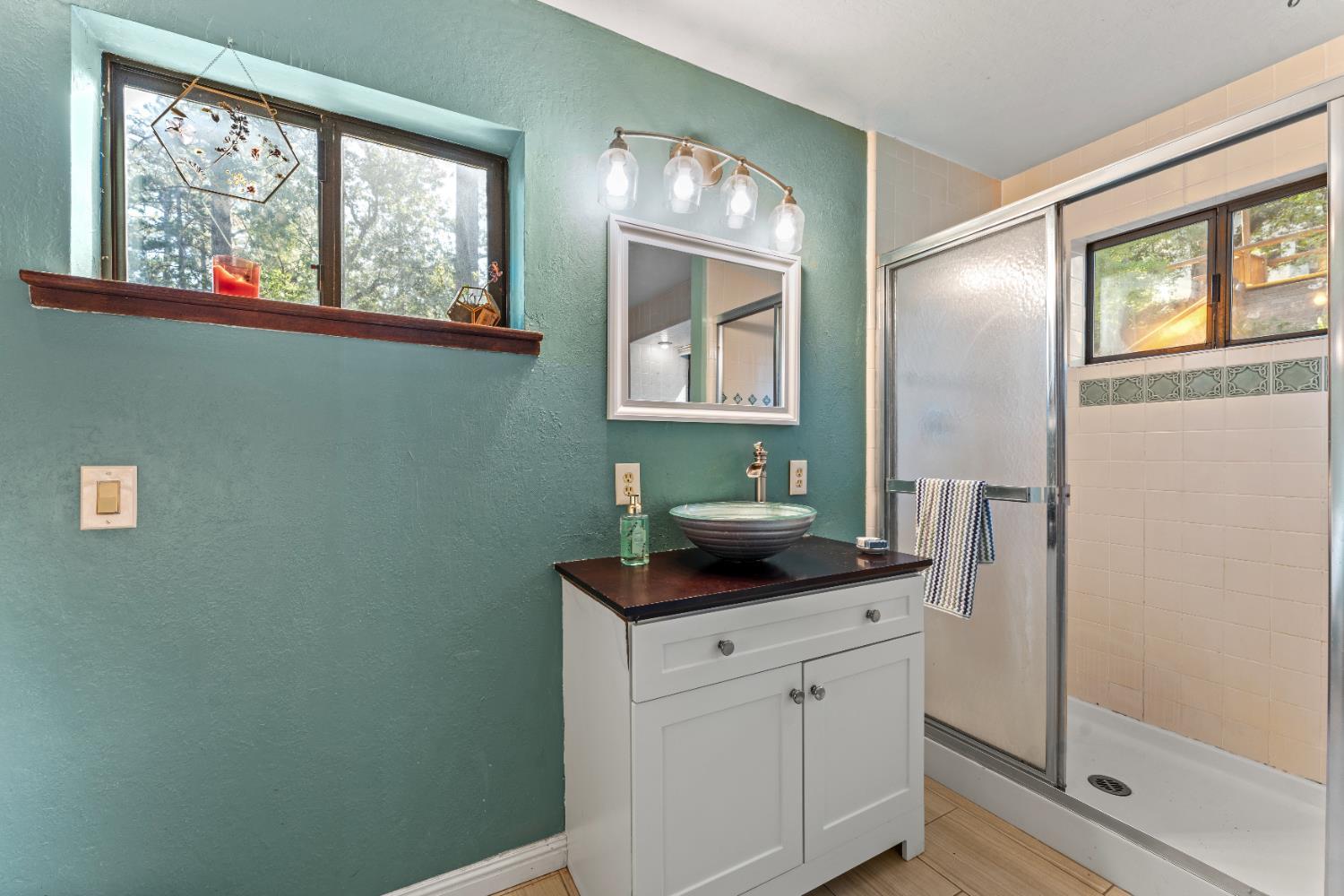 Colfax, California, 95713, United States, 3 Bedrooms Bedrooms, ,2 BathroomsBathrooms,Residential,For Sale,1940988