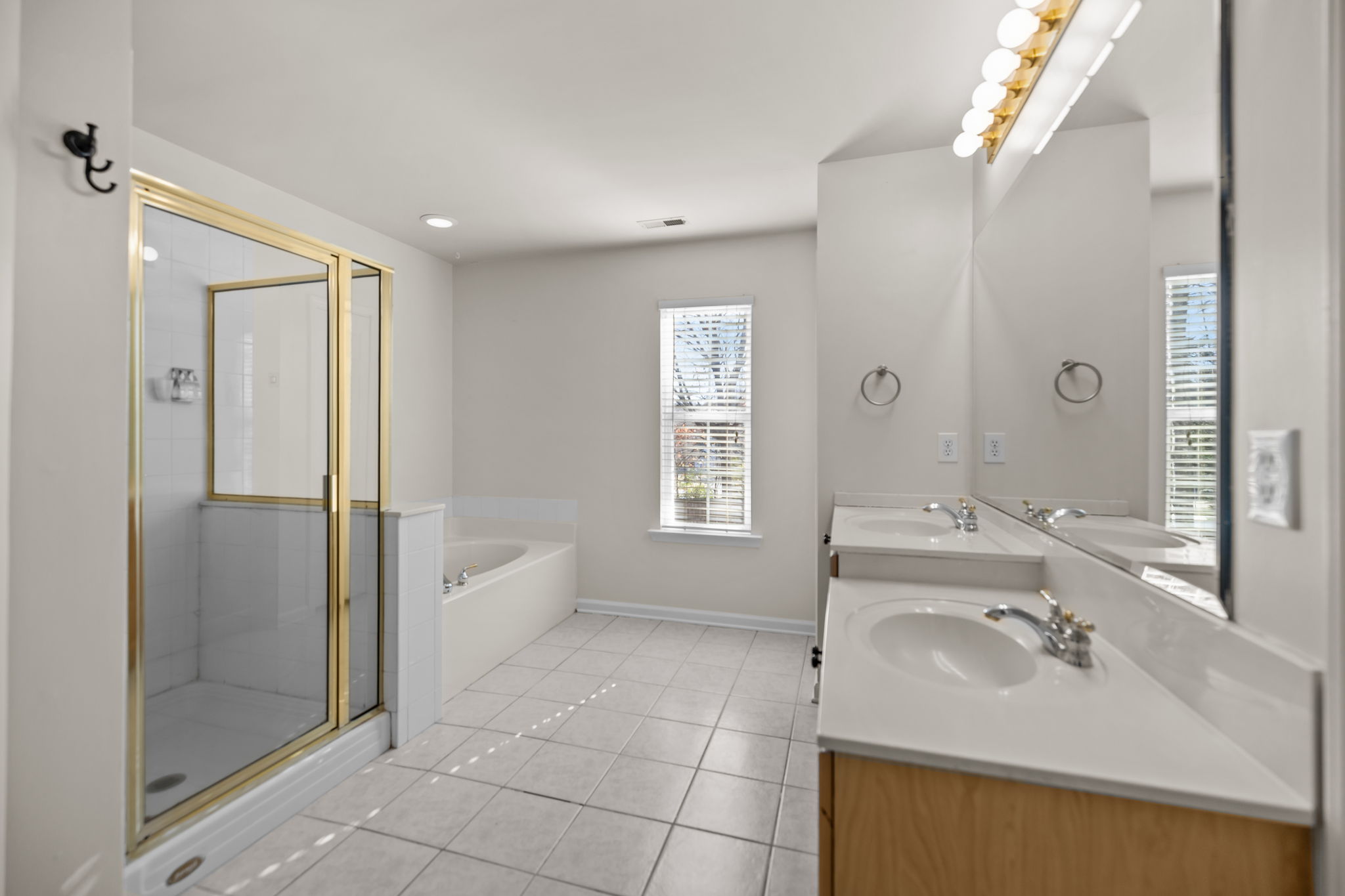 Matthews, North Carolina, 28105, United States, 6 Bedrooms Bedrooms, ,3 BathroomsBathrooms,Residential,For Sale,2005712