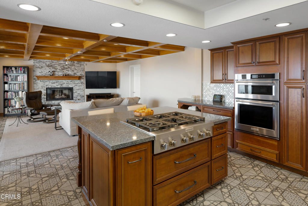 Altadena, California, 91001, United States, 5 Bedrooms Bedrooms, ,6 BathroomsBathrooms,Residential,For Sale,1989048