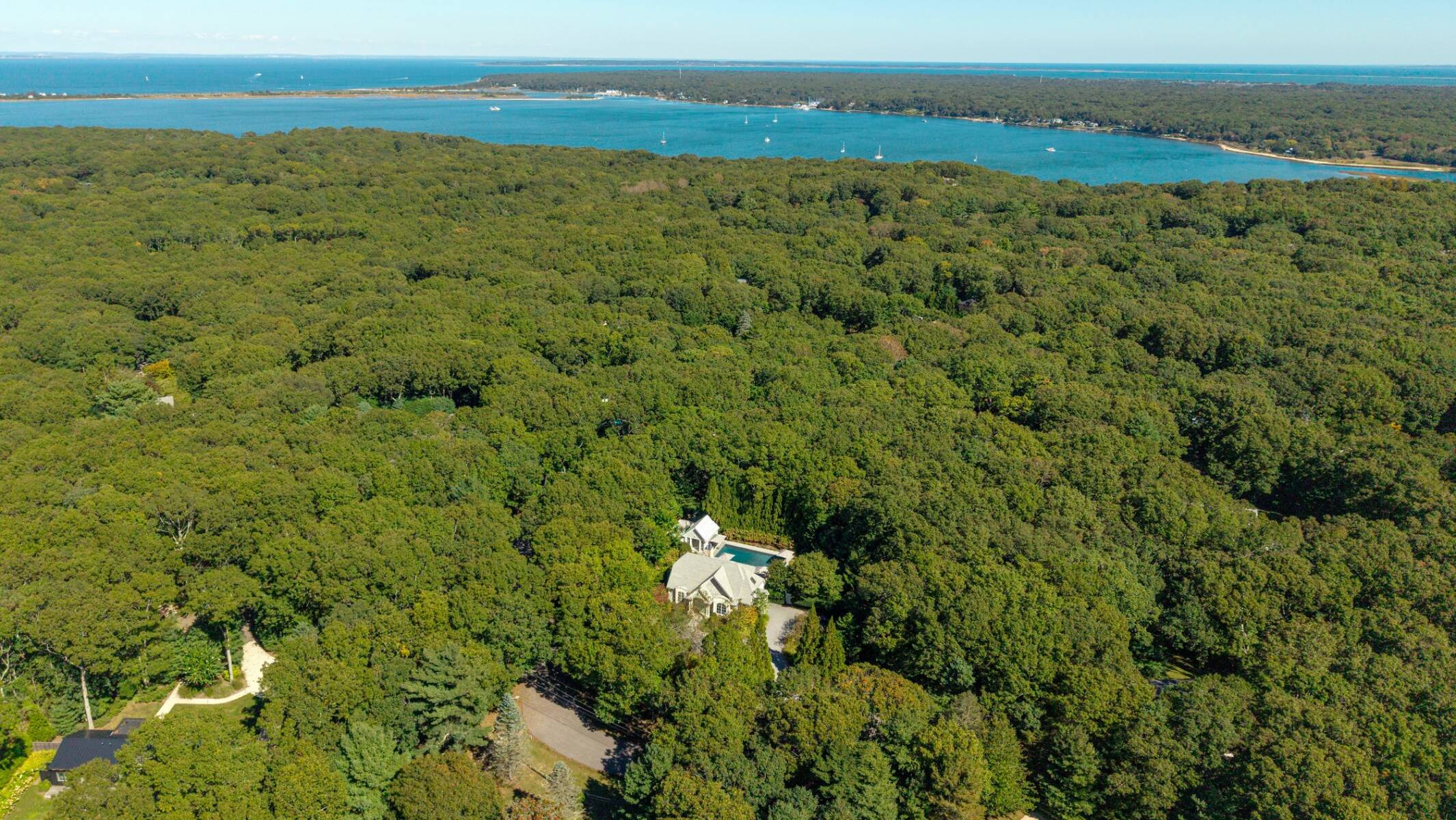  Beautifully Appointed, Gated Northwest Harbor Home - 物件實景