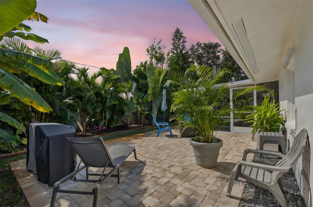 Sarasota, Florida, 34239, United States, 3 Bedrooms Bedrooms, ,2 BathroomsBathrooms,Residential,For Sale,1991192