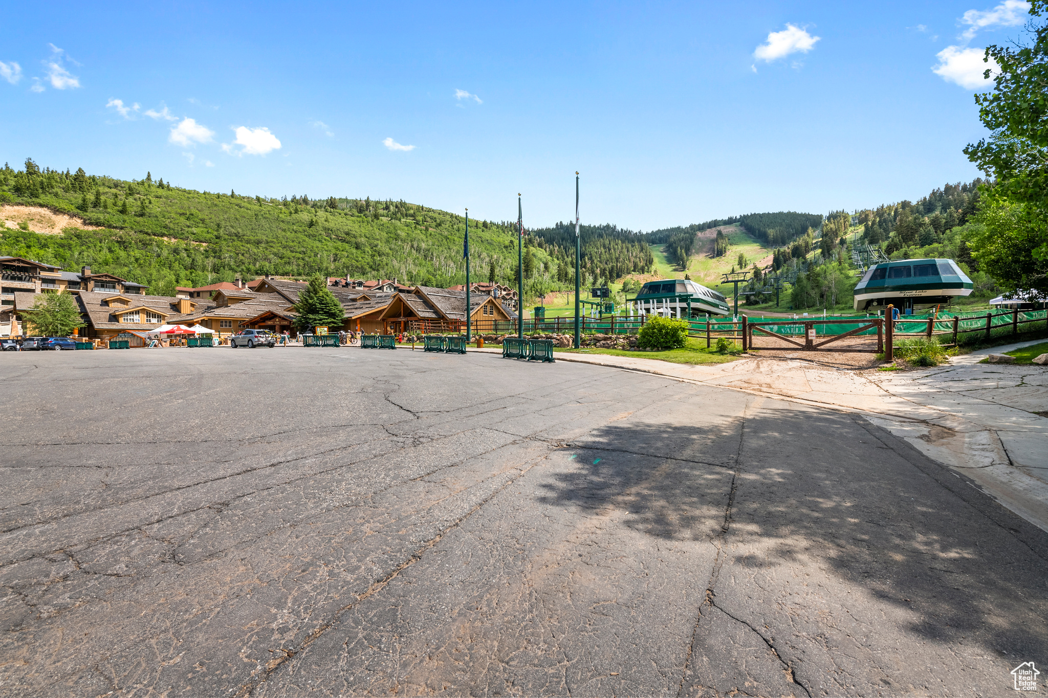 Park City, Utah, 84060, United States, 2 Bedrooms Bedrooms, ,3 BathroomsBathrooms,Residential,For Sale,1900952