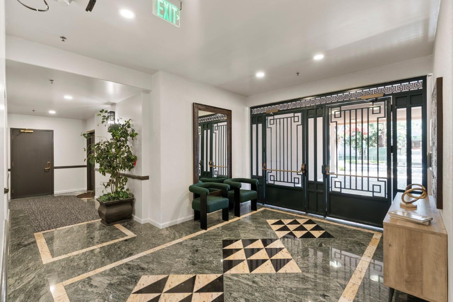 Palo Alto, California, 94306, United States, 2 Bedrooms Bedrooms, ,2 BathroomsBathrooms,Residential,For Sale,1804042