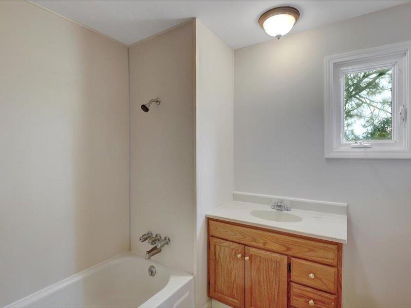 Grass Valley, California, 95949, United States, 3 Bedrooms Bedrooms, ,2 BathroomsBathrooms,Residential,For Sale,1982104