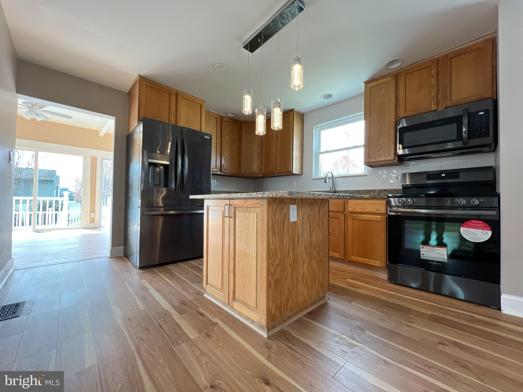 PASADENA, Maryland, 21122, United States, 4 Bedrooms Bedrooms, ,4 BathroomsBathrooms,Residential,For Sale,1975011