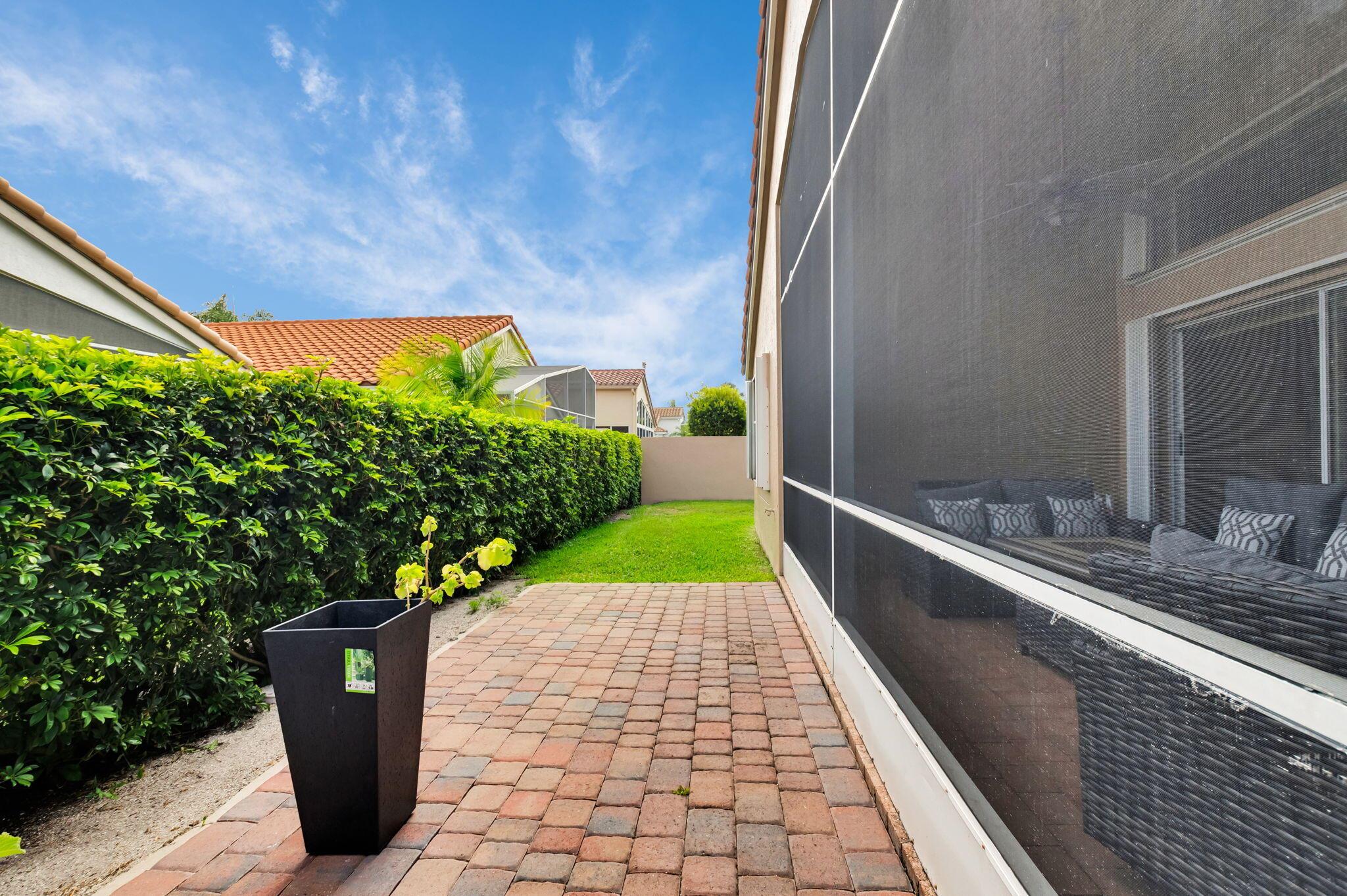 Boynton Beach, Florida, 33437, United States, 3 Bedrooms Bedrooms, ,2 BathroomsBathrooms,Residential,For Sale,1905811