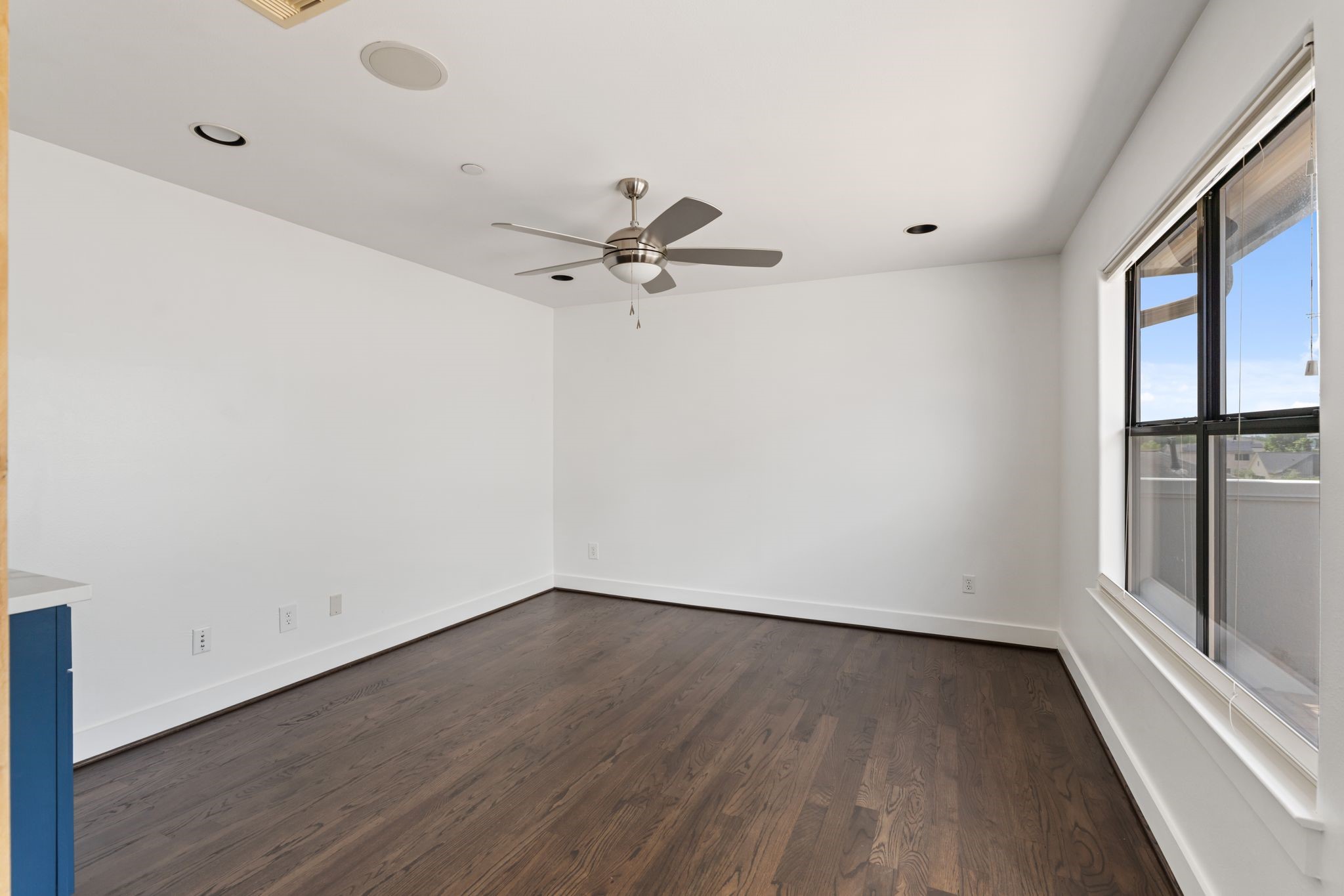  2105 Woodhead Street - 物件實景