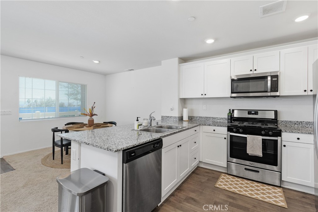 Murrieta, California, 92563, United States, 3 Bedrooms Bedrooms, ,3 BathroomsBathrooms,Residential,For Sale,1946900