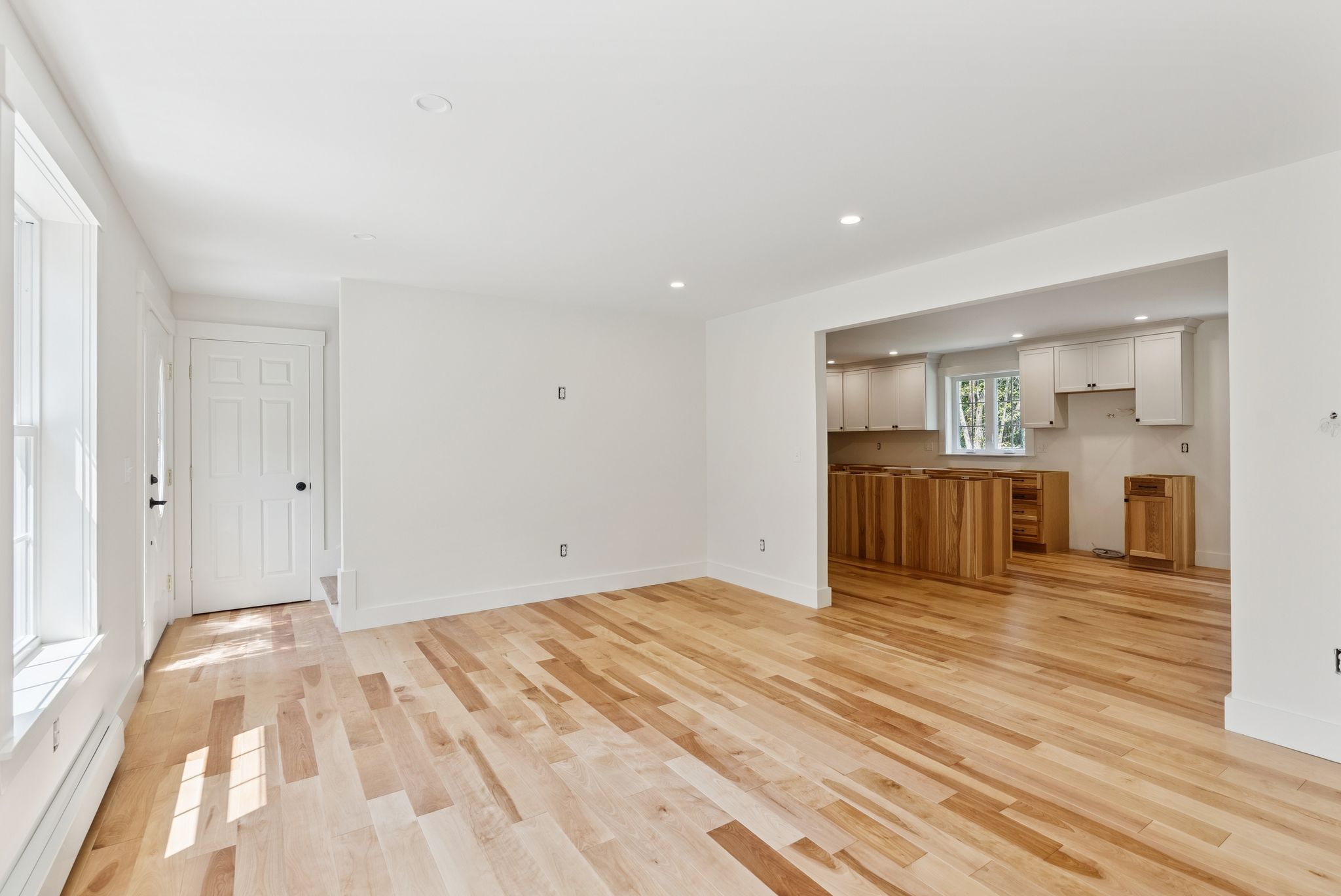 York, Maine, 03909, United States, 4 Bedrooms Bedrooms, ,3 BathroomsBathrooms,Residential,For Sale,1929504
