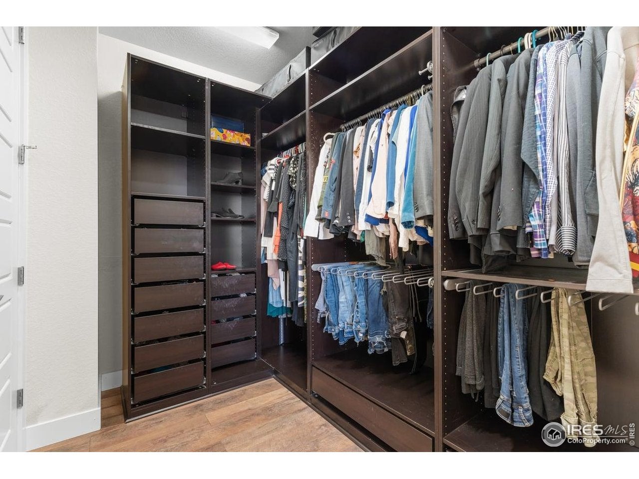 Windsor, Colorado, 80550, United States, 6 Bedrooms Bedrooms, ,4 BathroomsBathrooms,Residential,For Sale,1996243