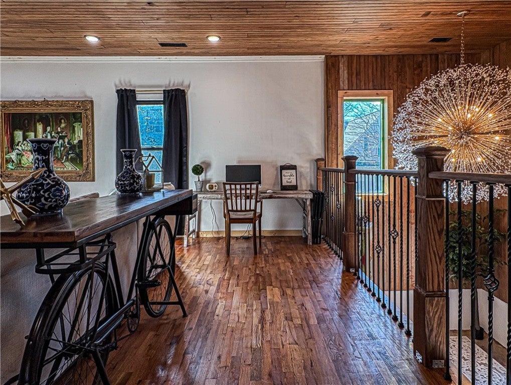 Berryville, Arkansas, 72616, United States, 3 Bedrooms Bedrooms, ,2 BathroomsBathrooms,Residential,For Sale,1994885