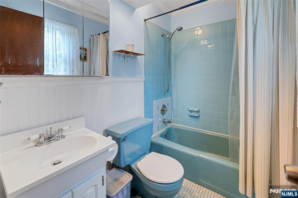 Sparta, New Jersey, 07871, United States, 4 Bedrooms Bedrooms, ,3 BathroomsBathrooms,Residential,For Sale,1907480