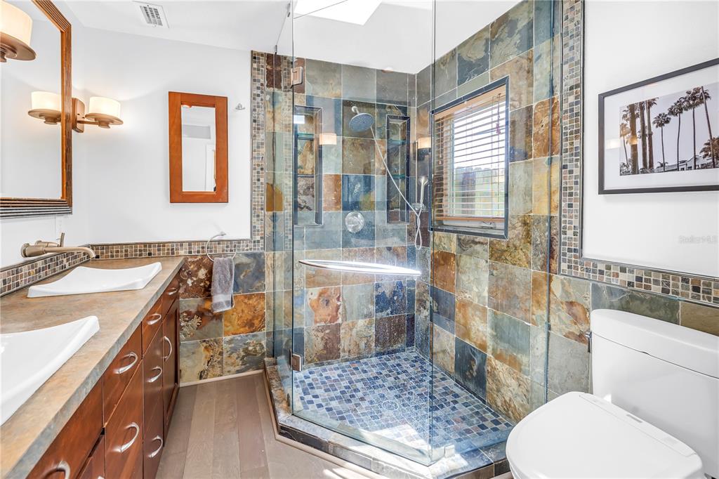 St Petersburg, Florida, 33711, United States, 3 Bedrooms Bedrooms, ,2 BathroomsBathrooms,Residential,For Sale,1862533