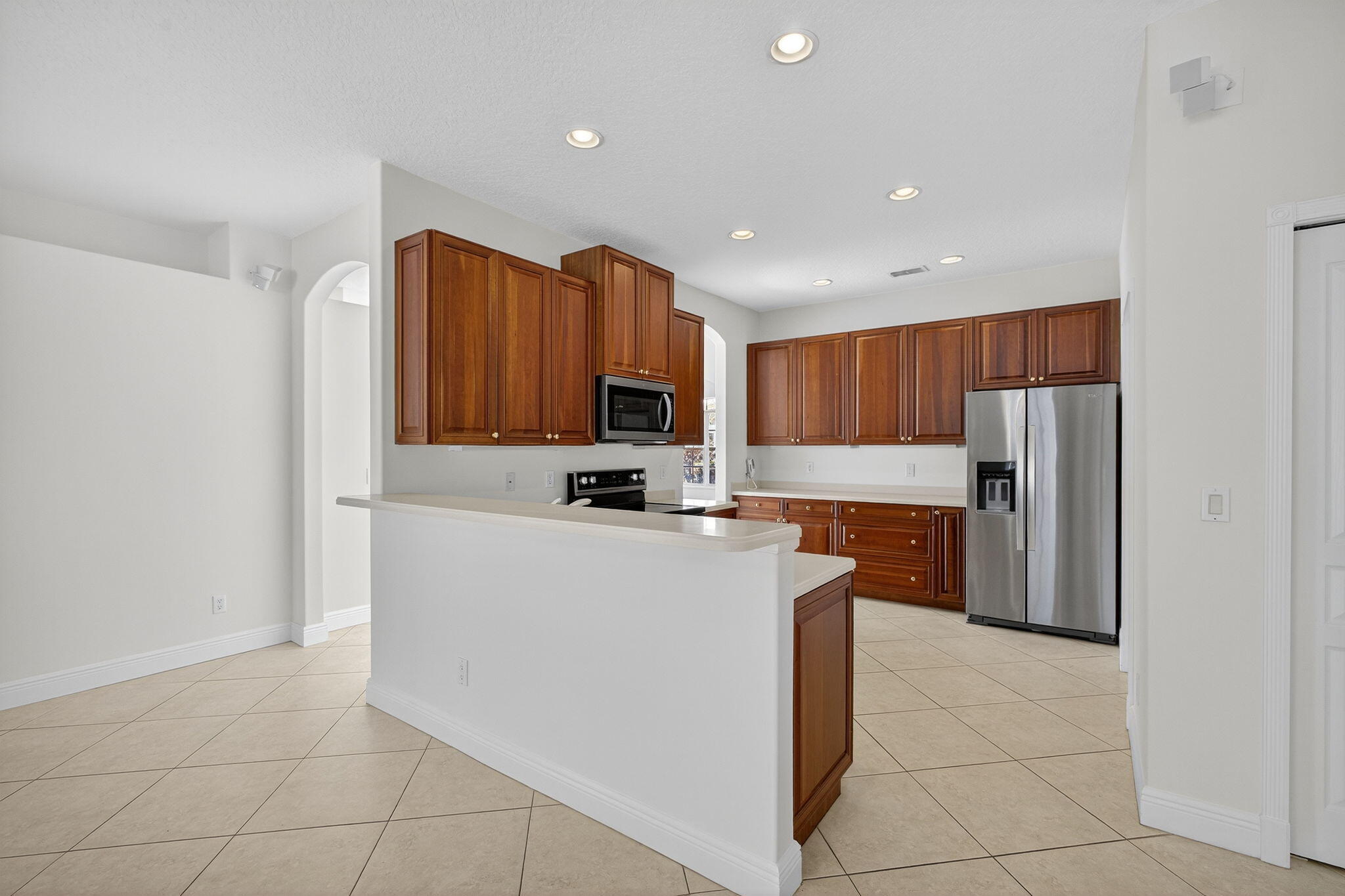 Port Saint Lucie, Florida, 34983, United States, 4 Bedrooms Bedrooms, ,2 BathroomsBathrooms,Residential,For Sale,1959022