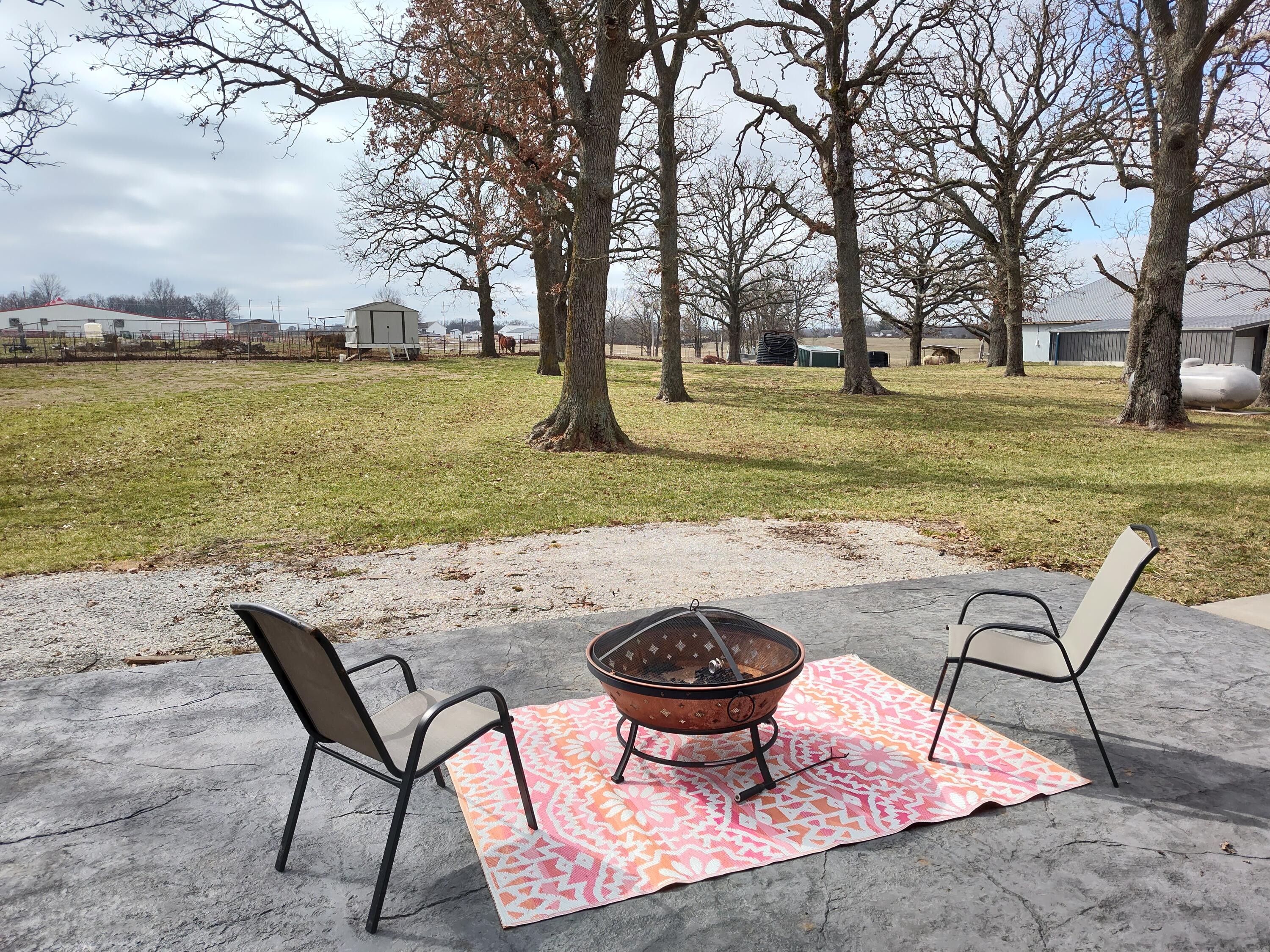 Bolivar, Missouri, 65613, United States, 2 Bedrooms Bedrooms, ,3 BathroomsBathrooms,Residential,For Sale,1975211