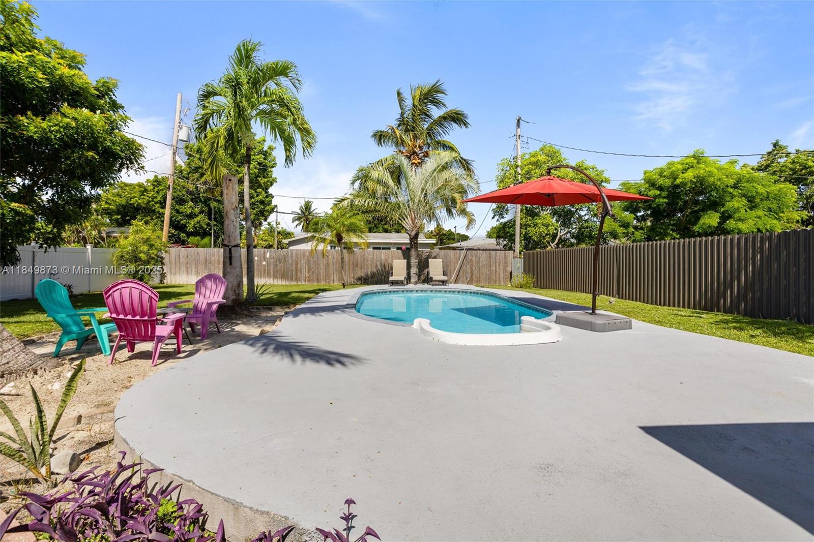 Dania Beach, Florida, 33004, United States, 3 Bedrooms Bedrooms, ,2 BathroomsBathrooms,Residential,For Sale,1907559