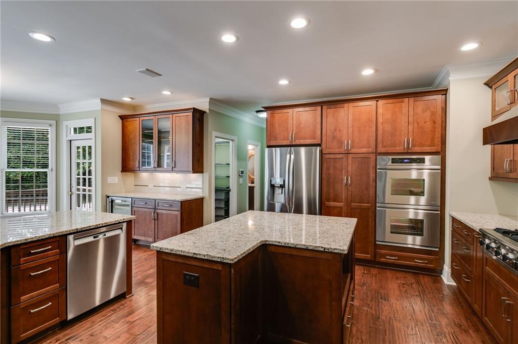 Atlanta, Georgia, 30350, United States, 6 Bedrooms Bedrooms, ,5 BathroomsBathrooms,Residential,For Sale,1900551