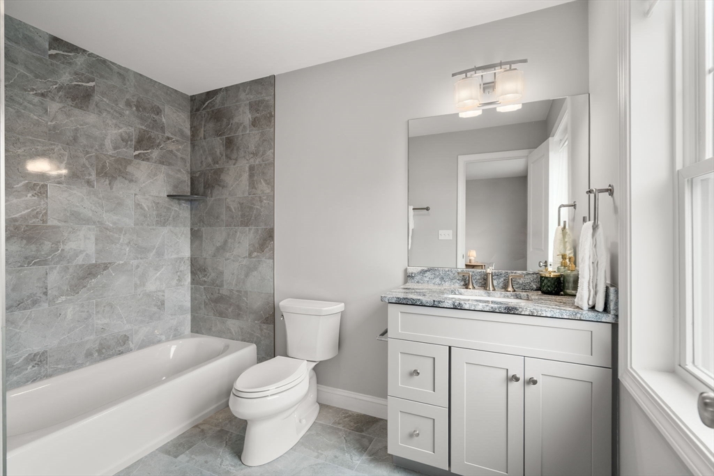 Waltham, Massachusetts, 02453, United States, 4 Bedrooms Bedrooms, ,5 BathroomsBathrooms,Residential,For Sale,1927253