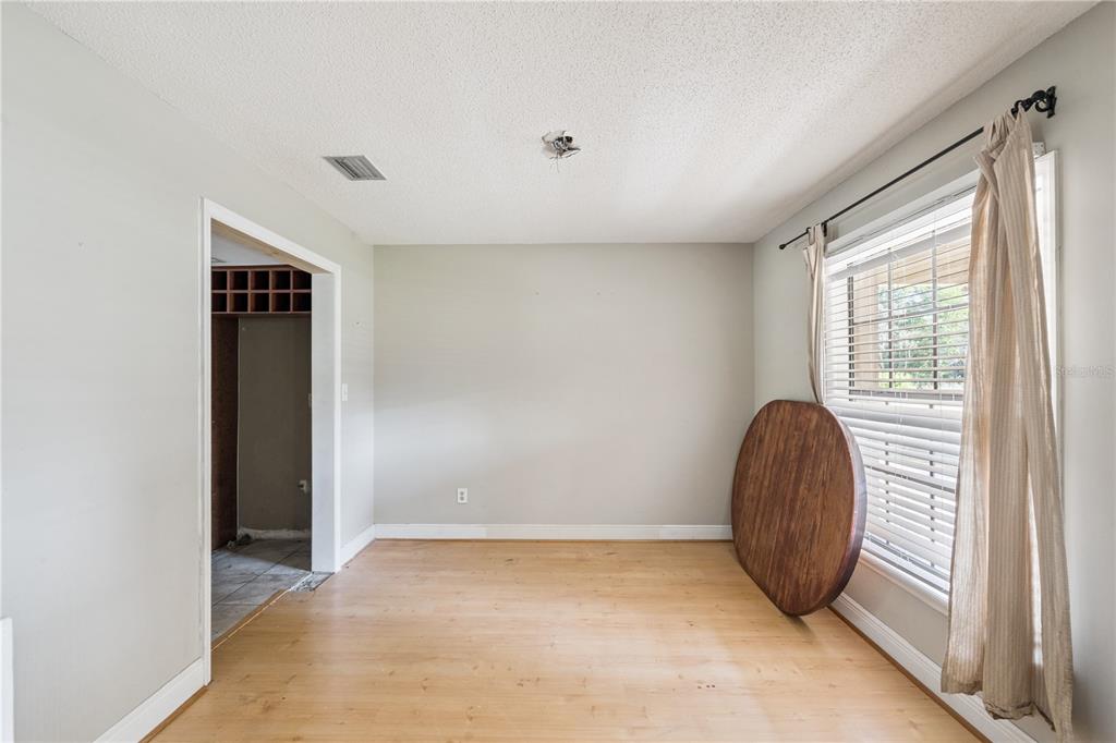 Orlando, Florida, 32818, United States, 3 Bedrooms Bedrooms, ,2 BathroomsBathrooms,Residential,For Sale,2002102