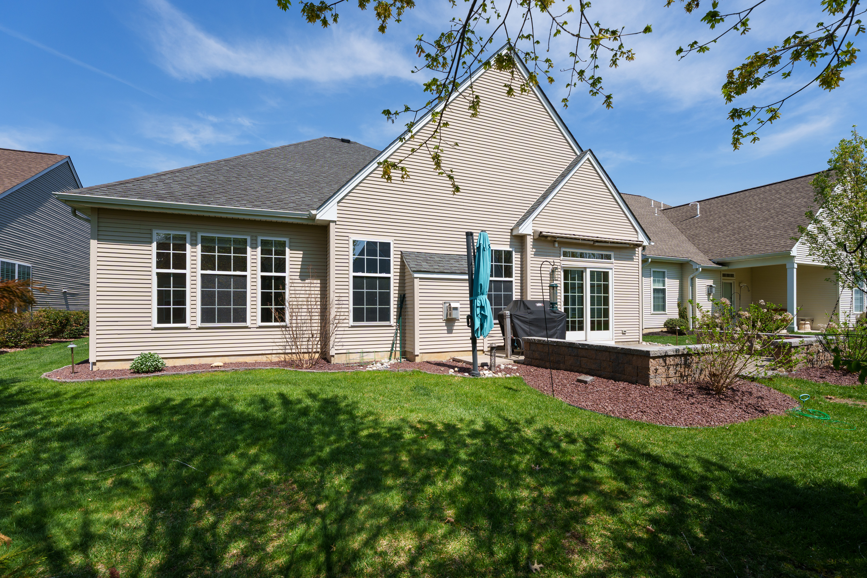  Classic Details, Open Design, and Thoughtful Finishes Throughout - 物件實景