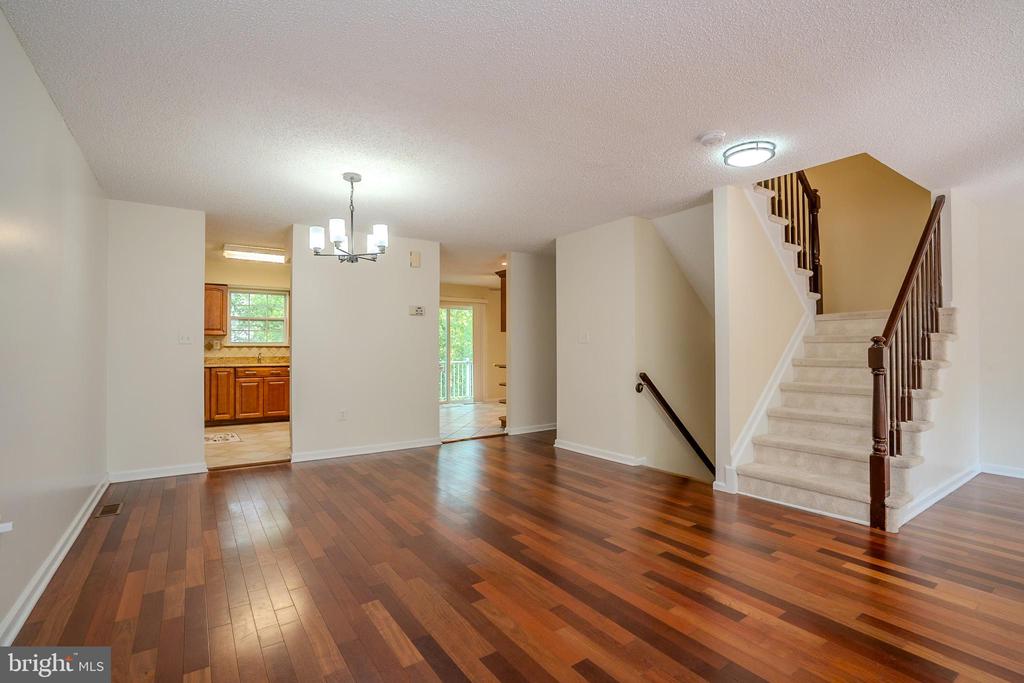 Princeton, New Jersey, 08540, United States, 4 Bedrooms Bedrooms, ,4 BathroomsBathrooms,Residential,For Sale,1938433