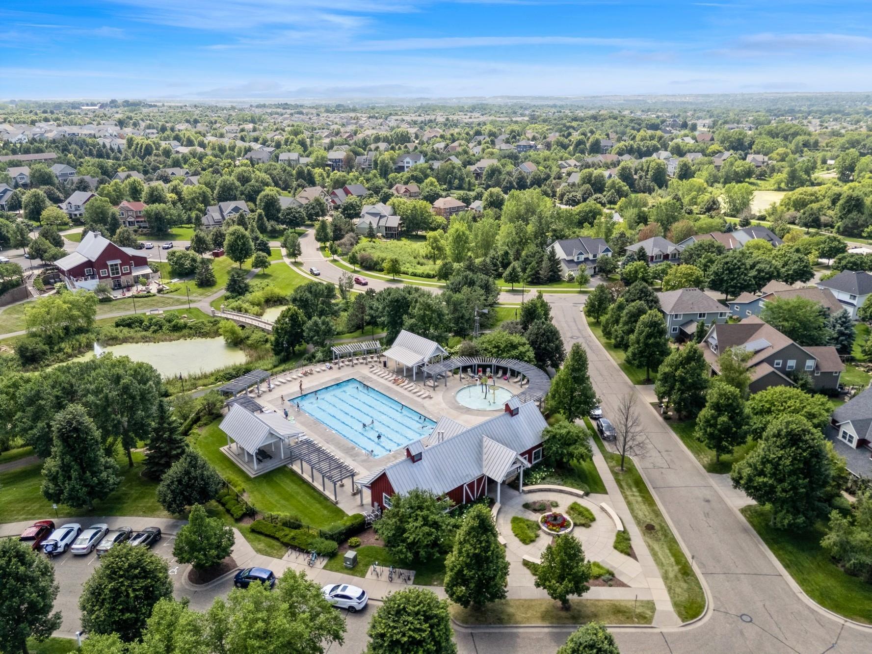 Woodbury, Minnesota, 55129, United States, 5 Bedrooms Bedrooms, ,3 BathroomsBathrooms,Residential,For Sale,1917665