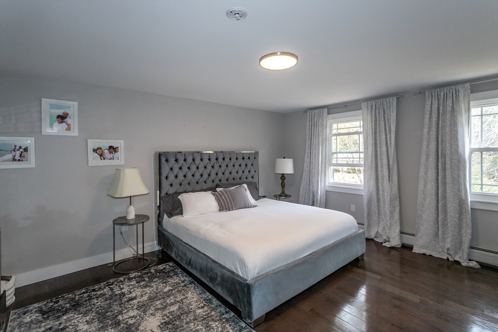 Westfield, Massachusetts, 01085, United States, 4 Bedrooms Bedrooms, ,2 BathroomsBathrooms,Residential,For Sale,1967509