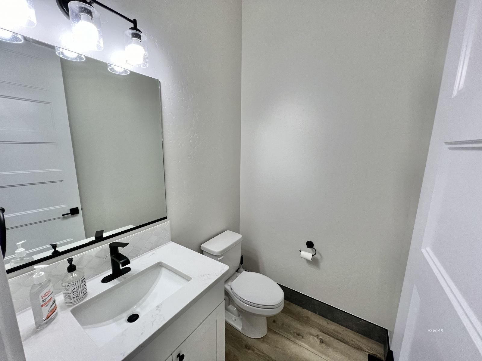 Elko, Nevada, 89801, United States, 3 Bedrooms Bedrooms, ,3 BathroomsBathrooms,Residential,For Sale,1776879