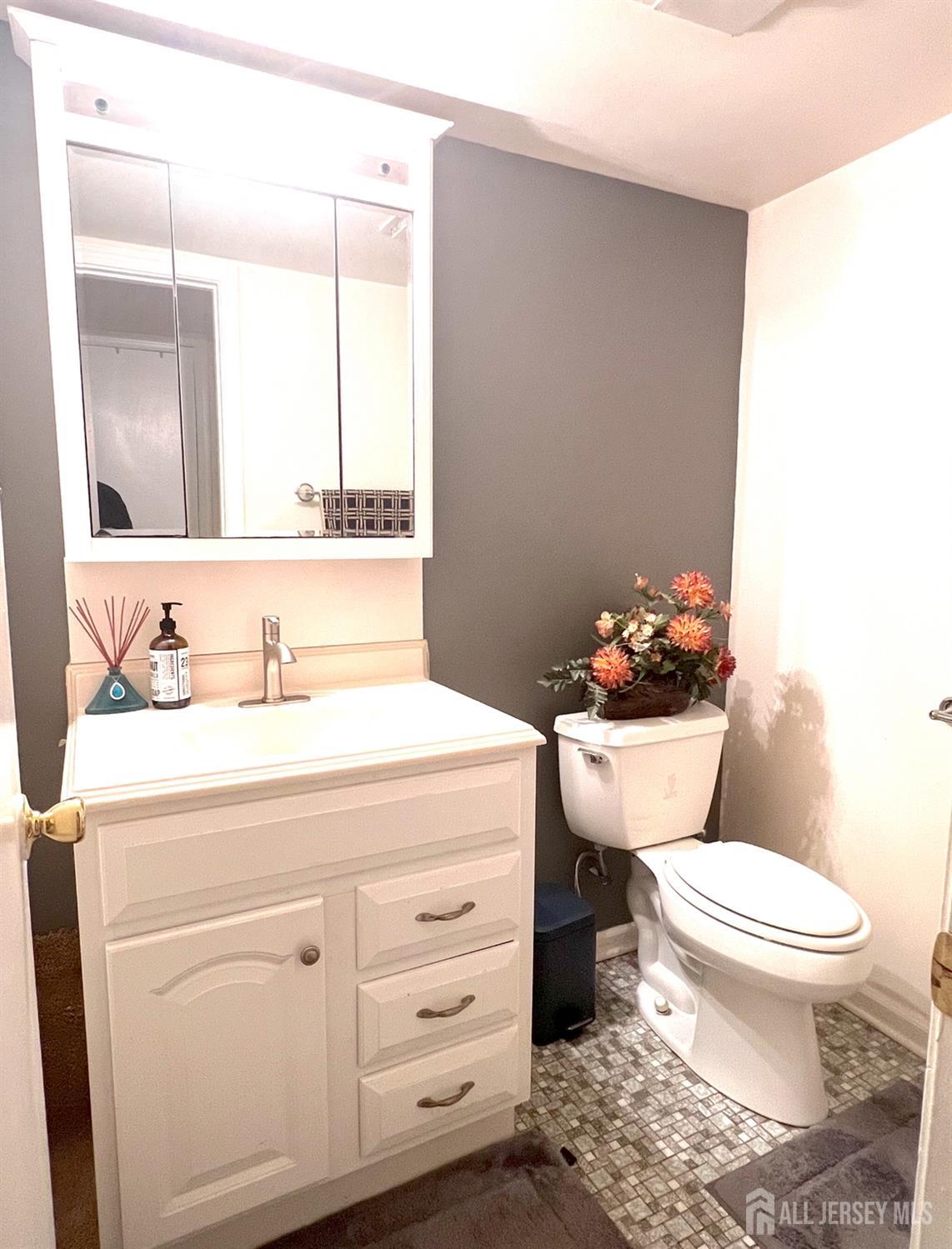 East Brunswick, New Jersey, 08816, United States, 4 Bedrooms Bedrooms, ,3 BathroomsBathrooms,Residential,For Sale,1934304