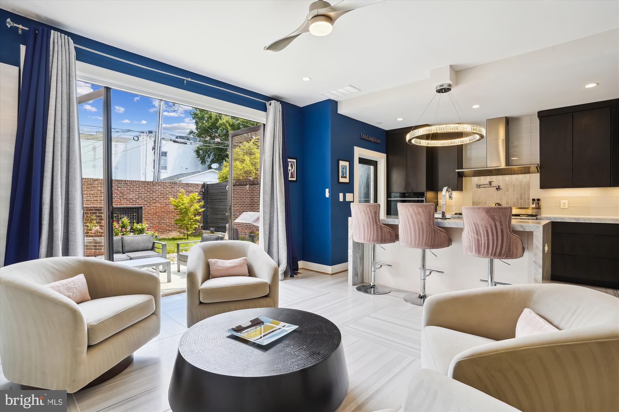Alexandria, Virginia, 22314, United States, 3 Bedrooms Bedrooms, ,4 BathroomsBathrooms,Residential,For Sale,1936981