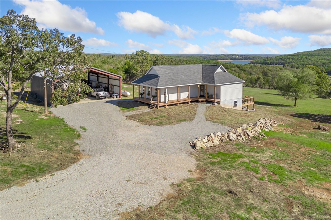 Yellville, Arkansas, 72687, United States, 2 Bedrooms Bedrooms, ,3 BathroomsBathrooms,Residential,For Sale,1970032