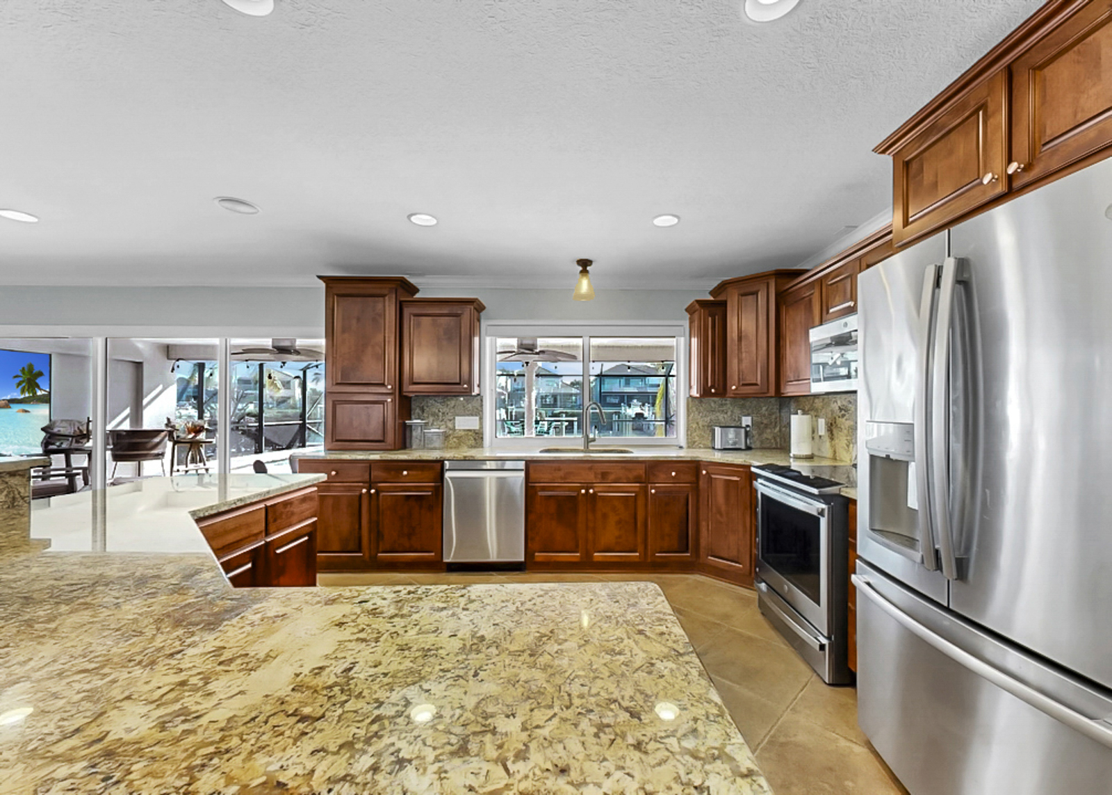 Apollo Beach, Florida, 33572, United States, 3 Bedrooms Bedrooms, ,2 BathroomsBathrooms,Residential,For Sale,2014818