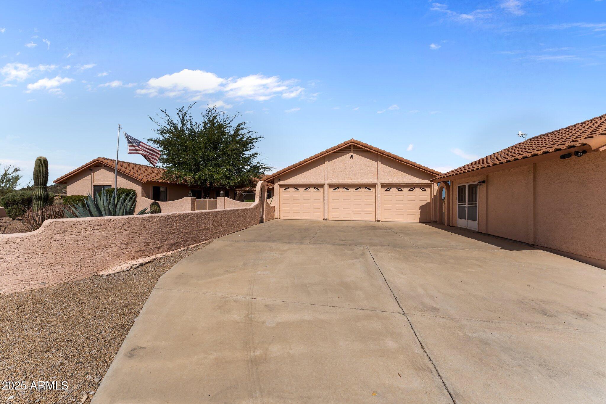 Wickenburg, Arizona, 85390, United States, 3 Bedrooms Bedrooms, ,3 BathroomsBathrooms,Residential,For Sale,1915938