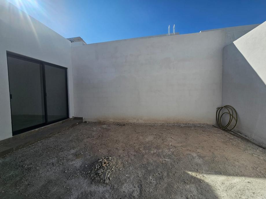 Torreón, Coahuila de Zaragoza, 27023, Mexico, 2 Bedrooms Bedrooms, ,2 BathroomsBathrooms,Residential,For Sale,2002059