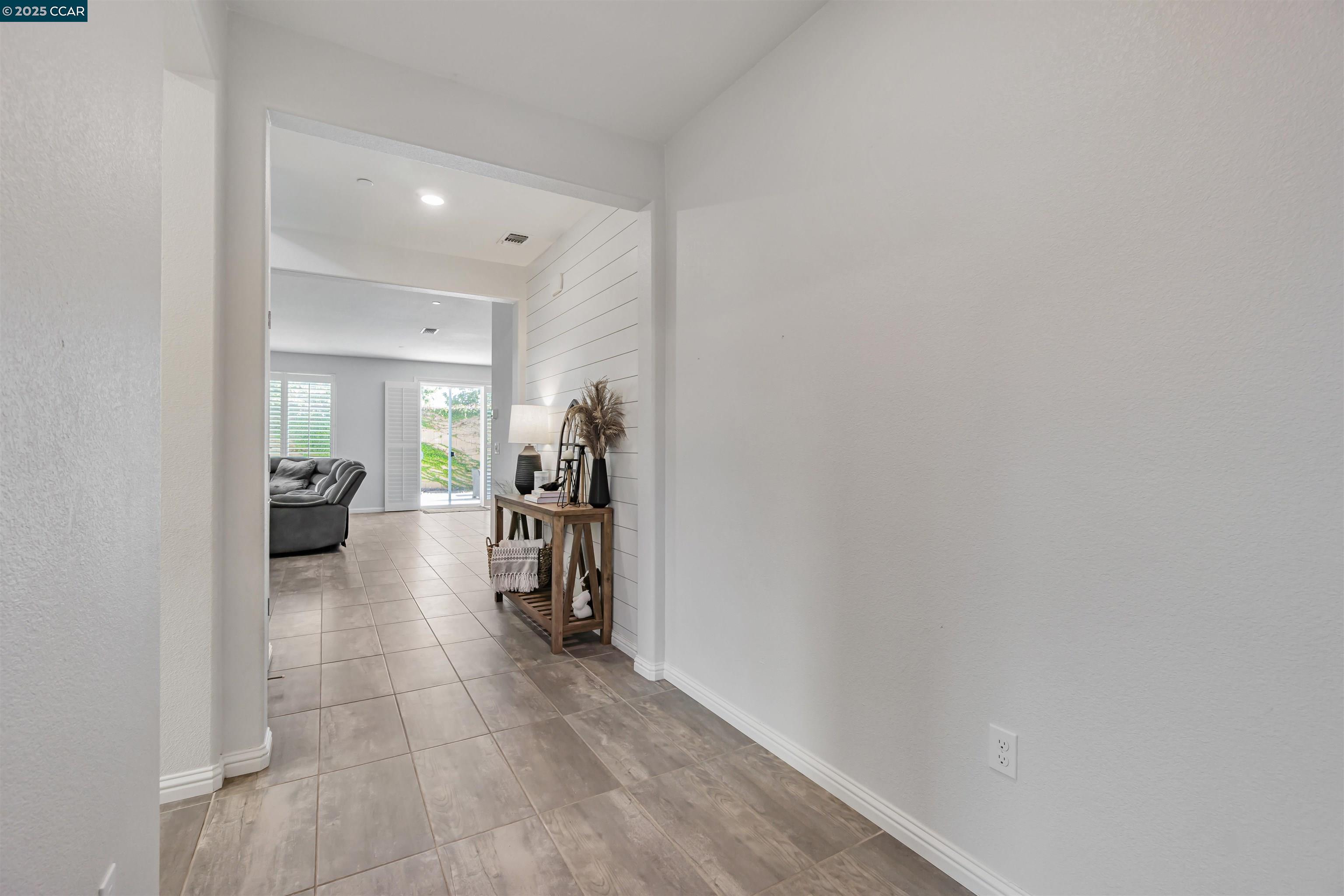 Brentwood, California, 94513, United States, 4 Bedrooms Bedrooms, ,2 BathroomsBathrooms,Residential,For Sale,1910990