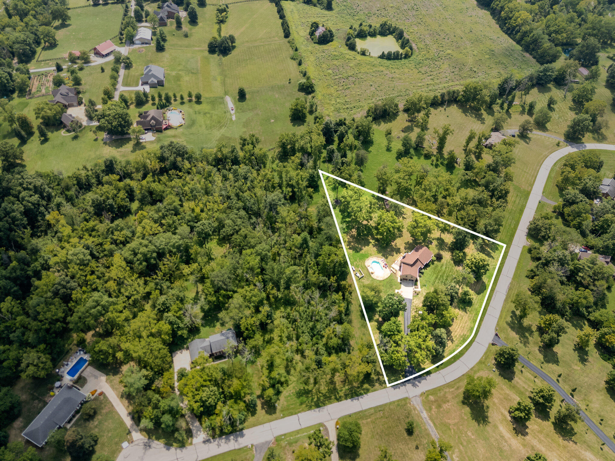 Walton, Kentucky, 41094, United States, 4 Bedrooms Bedrooms, ,4 BathroomsBathrooms,Residential,For Sale,1939428