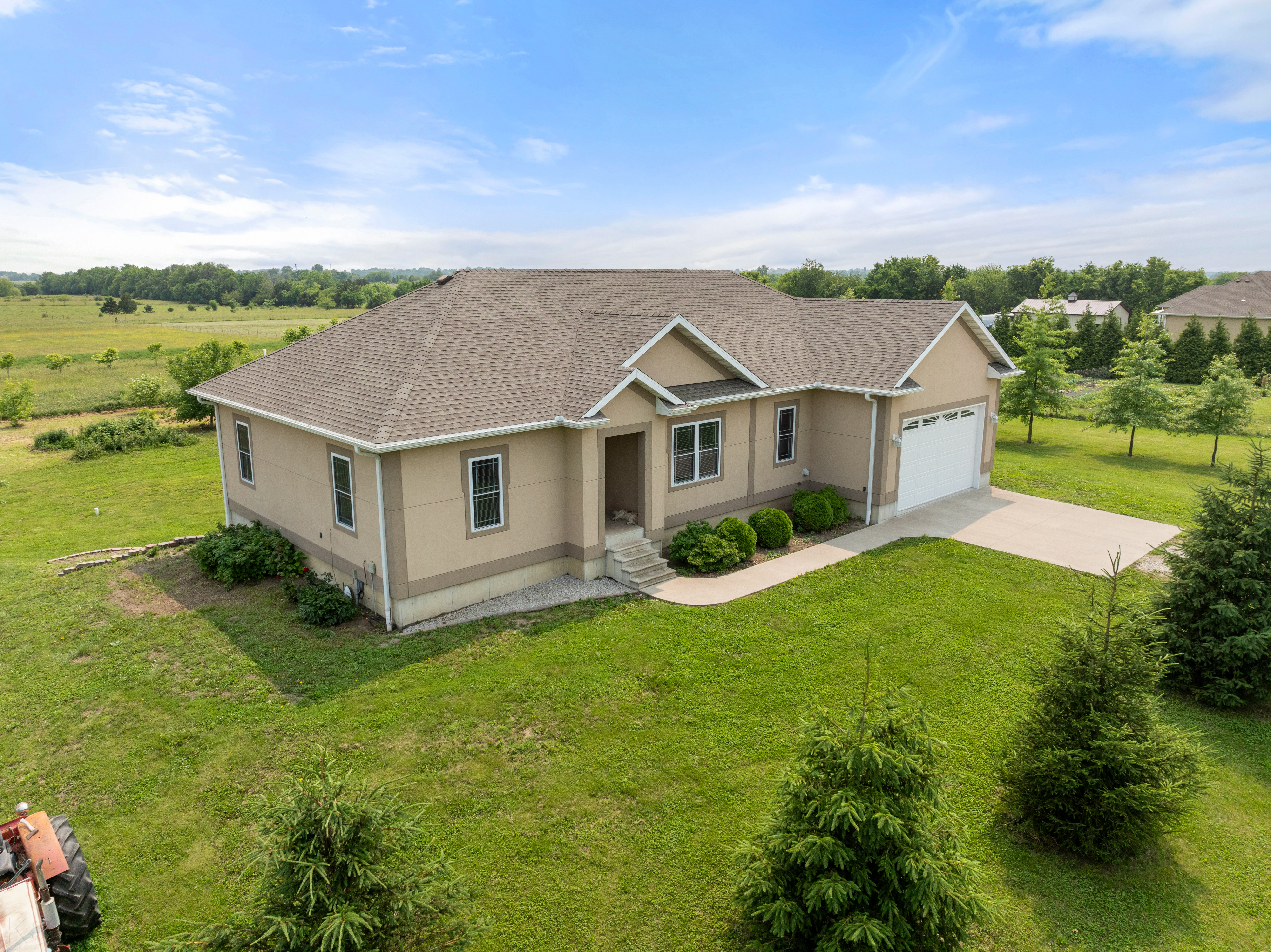 Smithton, Missouri, 65350, United States, 3 Bedrooms Bedrooms, ,2 BathroomsBathrooms,Residential,For Sale,1846874
