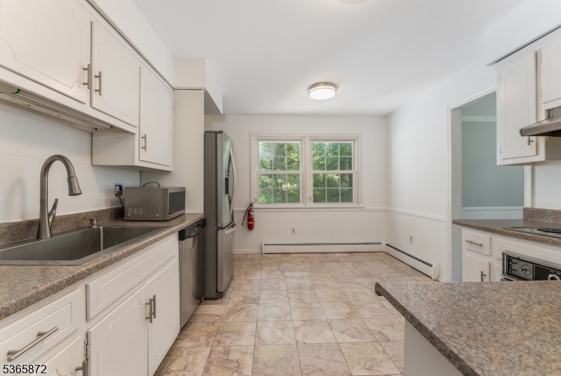 Bridgewater Twp., New Jersey, 08807, United States, 4 Bedrooms Bedrooms, ,3 BathroomsBathrooms,Residential,For Sale,1867393
