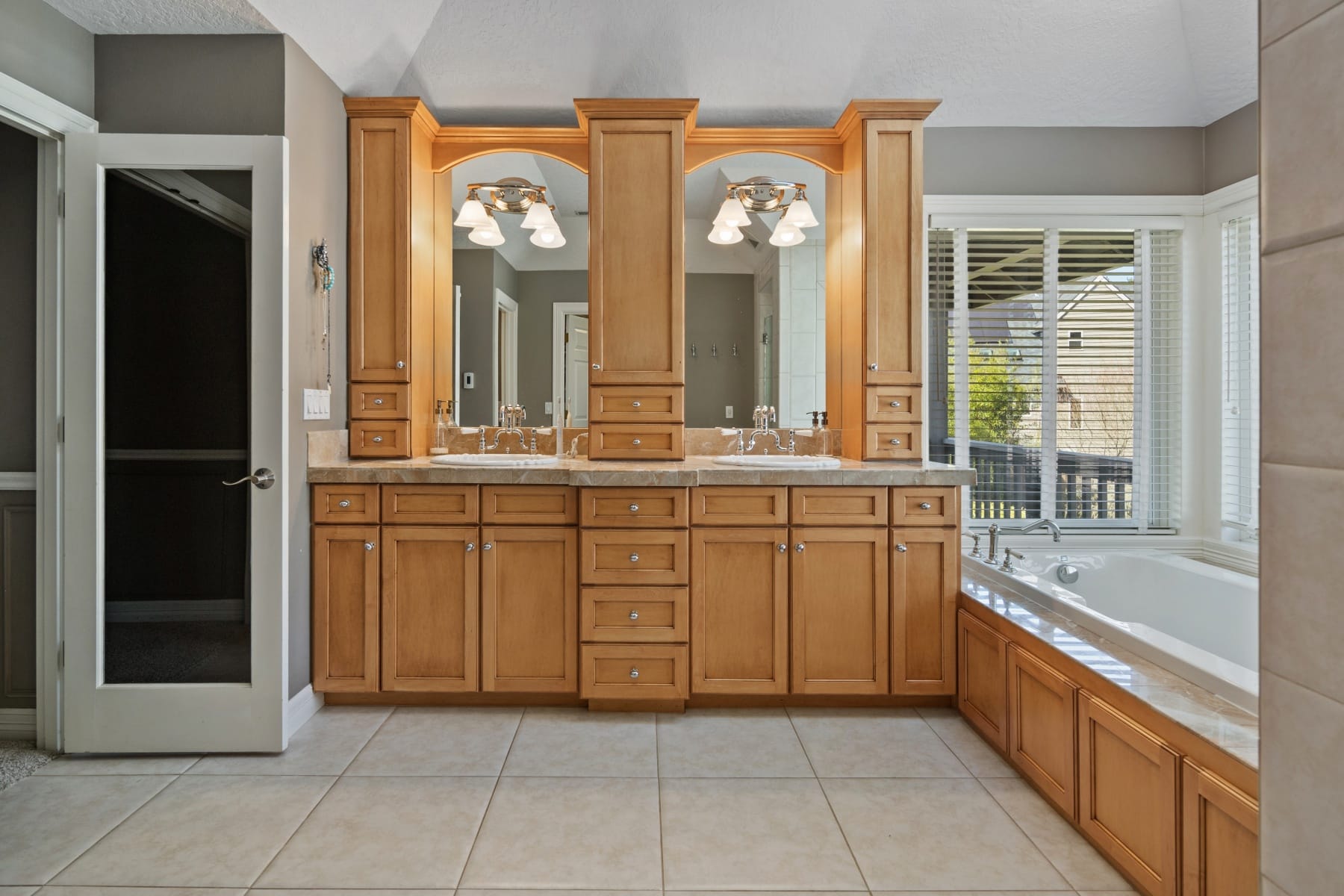  21473 ROSEPARK CT West Linn, OR 97068 - 物件實景
