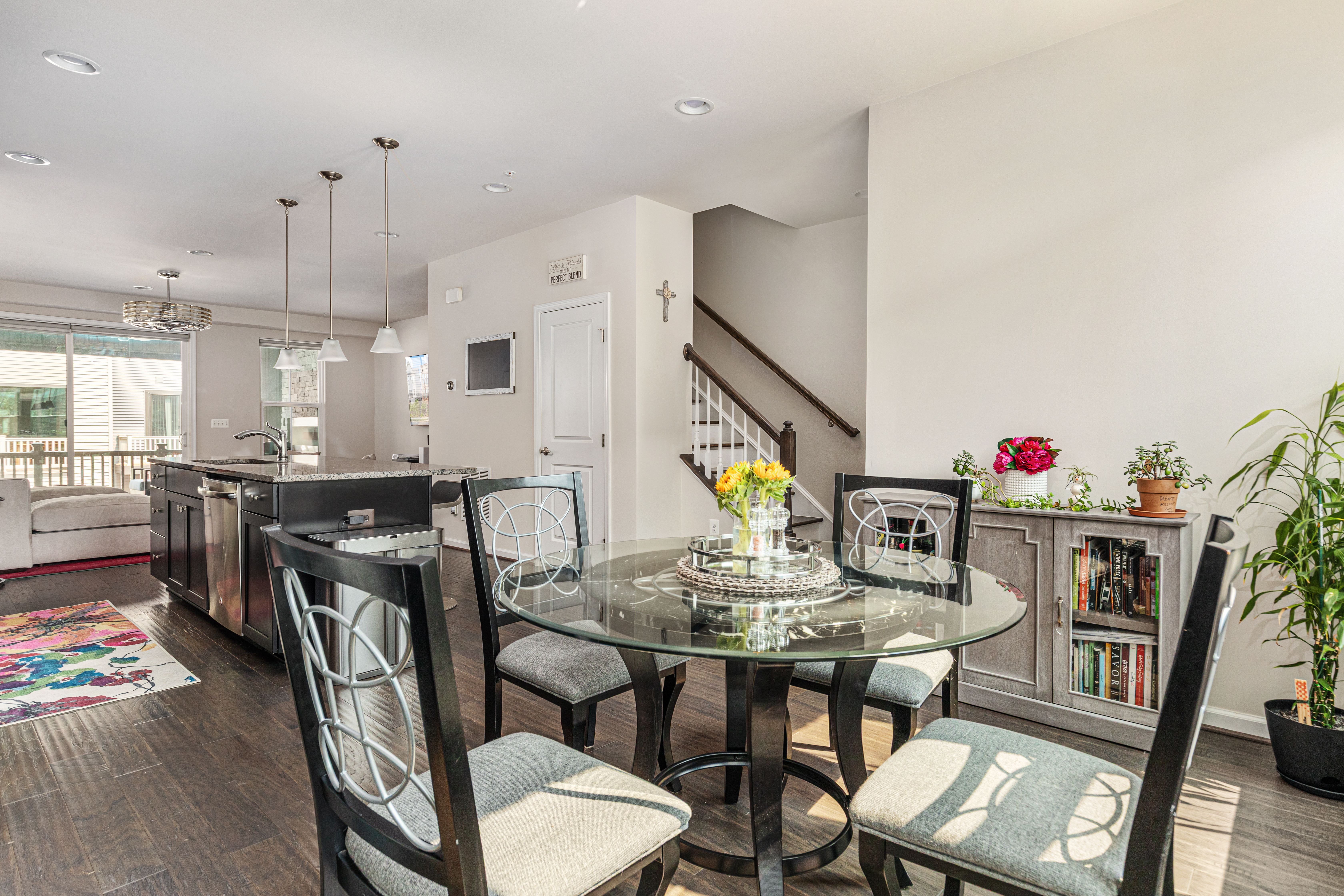  22318 Tees Terrace, Ashburn, VA, 20148 - 物件實景